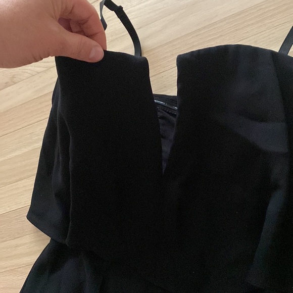 Black cocktail dress with removable straps - Picture 4 of 6